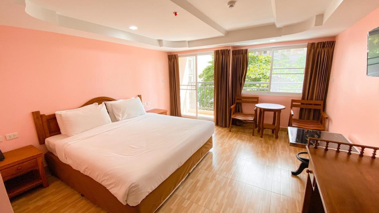 A.A. Pattaya Golden Beach Hotel Exterior photo